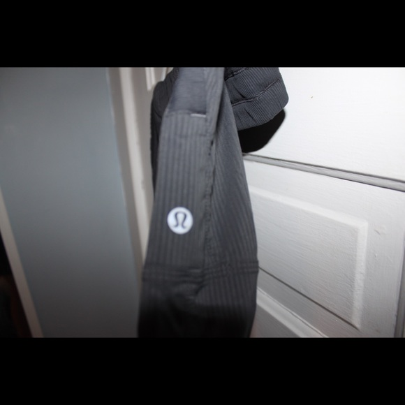 Lulu lemon pants - Picture 2 of 2